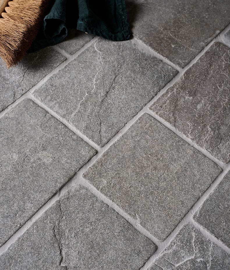 Ca'Pietra's Galway Limestone Seasoned Cobbles