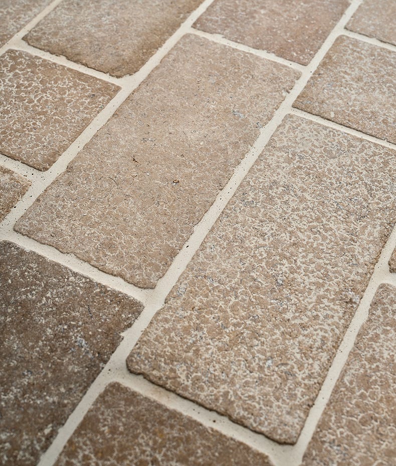 Ca'Pietra's Wychwood Limestone Tumbled & Etched Cobbles